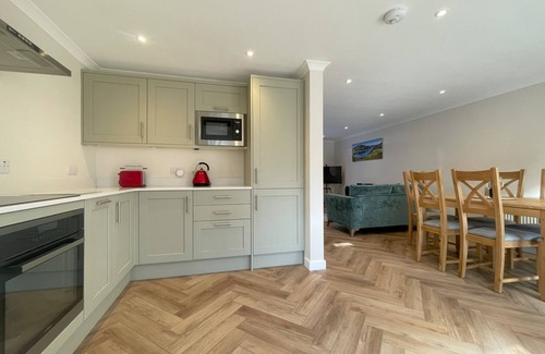 Keswick Cabaña | Farmer's Retreat - sleeps 4 guests in 3 bedrooms
