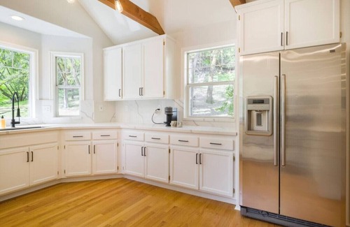 Santa Rosa Casa | Farmhouse at Sonoma Oaks. Hot Tub, Pool, Bocce!