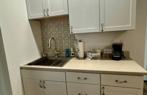 Woolford Apartamento | Farmhouse Charm Woolford Studio Apt. w/ Amazing Eastern Shore Sunrise & Sunsets