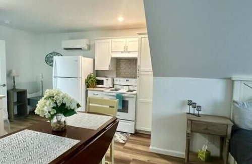 Woolford Apartamento | Farmhouse Charm Woolford Studio Apt. w/ Amazing Eastern Shore Sunrise & Sunsets