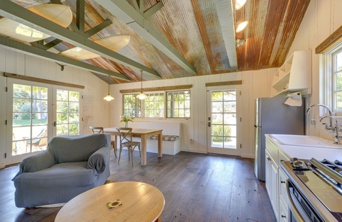 Carpinteria Cabaña | Farmhouse-chic Carpinteria Cottage w/ Pool Access