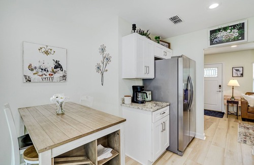 Lakeland Casa | Farmhouse Chic Luxe 3/2 Home near I4