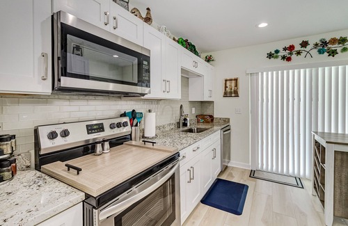Lakeland Casa | Farmhouse Chic Luxe 3/2 Home near I4