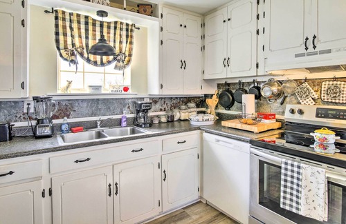 La Follette Casa | Farmhouse: Close to Norris Lake & ATV Trails!