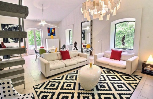 Lourmarin Otro | Farmhouse for rent in Lourmarin, a haven of peace on the edge of the southern Luberon region