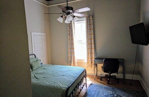 Wrightsboro Otro | Farmhouse Getaway w/Chickens 15 min 2 Beach & Downtown