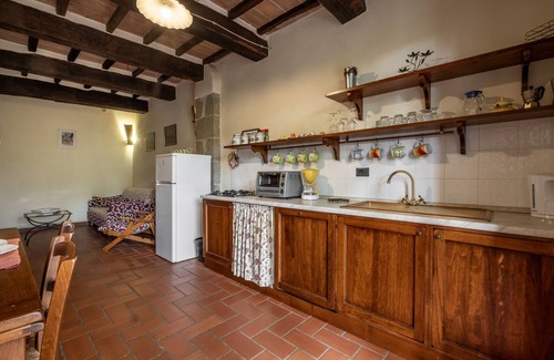 Arcidosso Otro | Casa rural "Ginestra" con piscina compartida, jardín privado y Wi-Fi