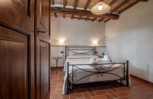 Arcidosso Otro | Casa rural "Ginestra" con piscina compartida, jardín privado y Wi-Fi