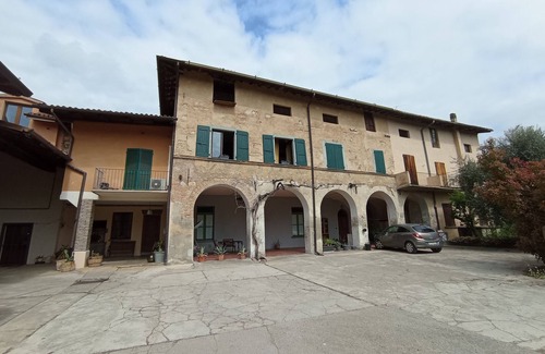 Nigoline Bonomelli Apartamento | Farmhouse in the heart of the hills of Franciacorta and a few km from Lake Iseo