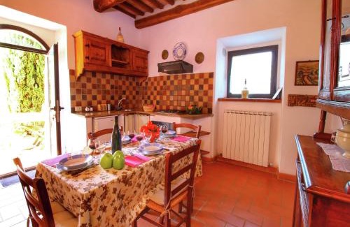 Castiglione d'Orcia Casa | Farmhouse in Val d'Orcia Charm
