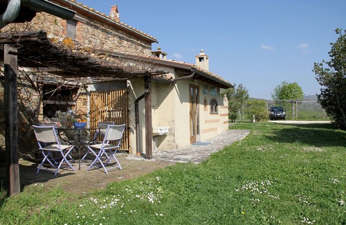 Manciano Casa | Farmhouse in Saturnia with Pool