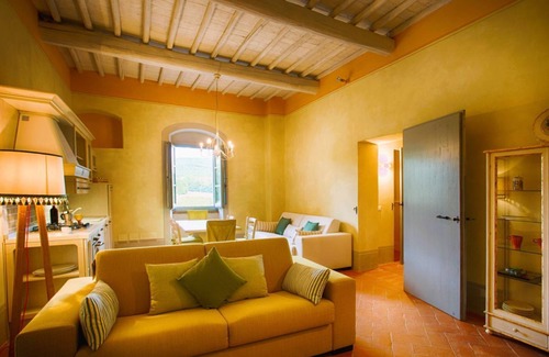 Castiglion Fibocchi Apartamento | Farmhouse San Pietro apartment Fern