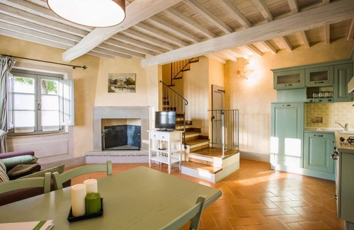 Castiglion Fibocchi Apartamento | Farmhouse San Pietro apartment Cypress