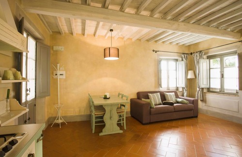 Castiglion Fibocchi Apartamento | Farmhouse San Pietro apartment Cypress
