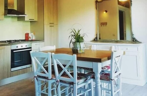 Varese Ligure Apartamento | Vrbo Property