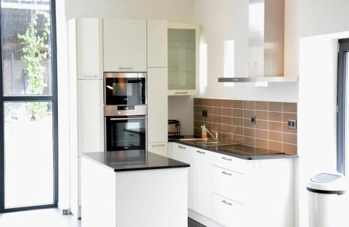Seron Casa | Farmhouse Retreat, Fernelmont