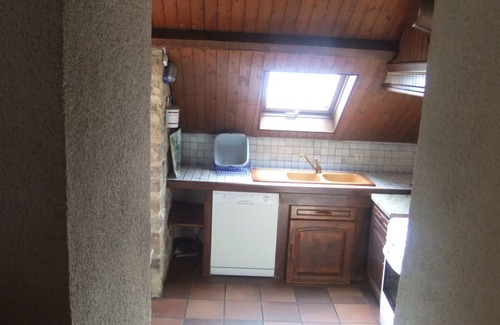 Saint-Come-d'Olt Casa | entorno rural granja a los pies del Aubrac, en el valle del Lot