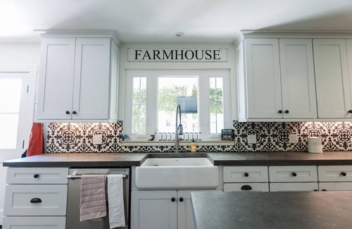 Solvang Otro | Farmhouse Santa Ynez Valley in the heart of Los Olivos Wine Tasting Town!