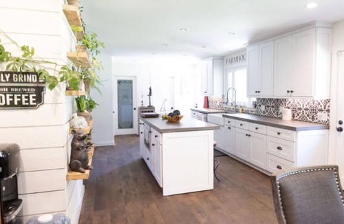Solvang Otro | Farmhouse Santa Ynez Valley in the heart of Los Olivos Wine Tasting Town!