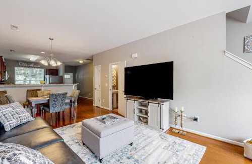 Winston - Salem Casa | Farmhouse
