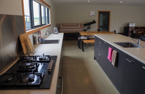 Mahurangi West Cabina | Farmstay getaway in a subtropical paradise - Cabin 1 of 2