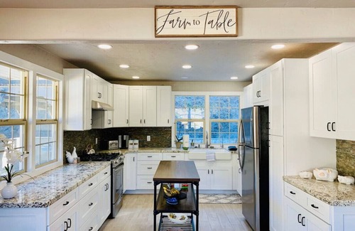 Lompoc Otro | Farmstay in Peaceful Canyon