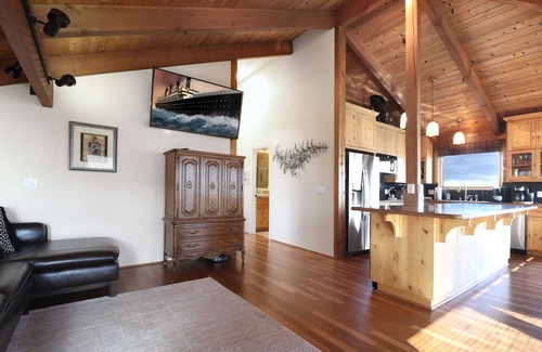 Dillon Beach Casa | Farol-It's Never Not About the Views of the Beach