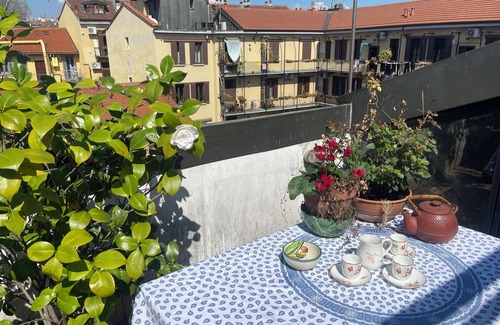 Porta Genova Apartamento | Fashionable by the canals
