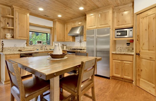 Fawnskin Cabina | Fawnskin Cottage- Adorable Relaxing Retreat Cabin