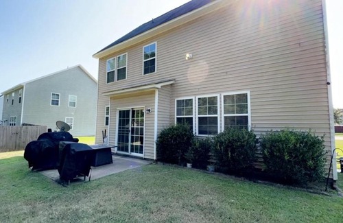 Cape Fear Casa | Fayetteville Home by Avarice