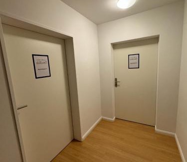 Falkensee Apartamento | FC-Apartmenthaus Falkensee mit großem Garten und PKW Stellflächen