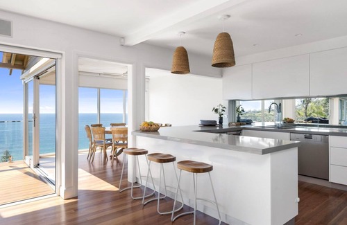 Whale Beach Casa | FEATHER TOP by Palm Beach Holiday Rentals