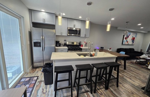 South Philadelphia Casa | Federal Hideaway Spacious 4-bedroom house in charming Philadelphia with WiFi, AC