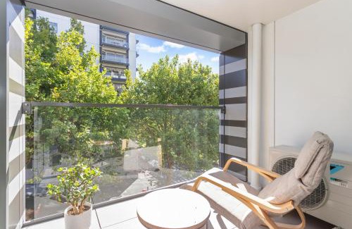 Newton Apartamento | Feel at Home with Aircon, Pool, Gym, WiFi