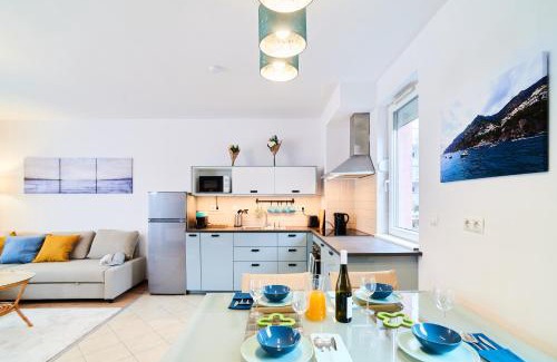 Corvin negyed Apartamento | Feel Home DeLuxe CORVIN # FREE PARKING # AC # Elevator