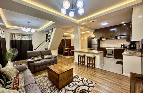 Dasmarinas Casa | Feel right at home in the luxurious comfort of this 4 bedroom, 3 bathroom home.