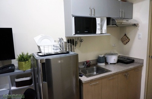 Pio del Pilar Apartamento | Siente la unidad Warmth & Comfort 1BR en Makati