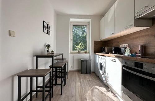Ebreichsdorf Apartamento | FeelHome-GolfClub-Balkon-4 Gäste-WiFi-Smart TV