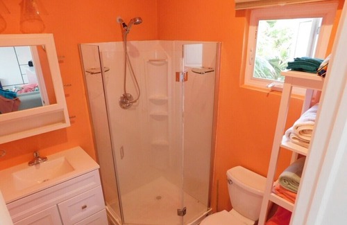 Port Howe Apartamento | Feelin Nauti Beach Cottage ~ Your Bahamian Sanctuary by the Sea