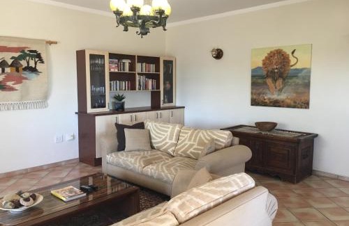 Windhoek Casa | Felsenblick Self-Catering