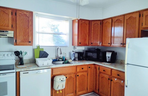 Dartmouth Casa | (Female Only) Private Bedroom