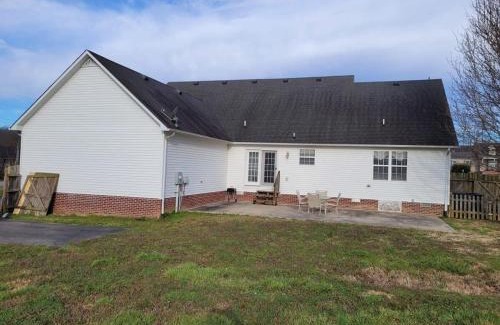 Baxter Casa | Fenced backyard! 6 miles to Cookeville Boat Dock!