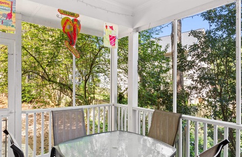 Apex Casa | Fenced In|Pets OK|By DT Apex|King Bed|EV Charger