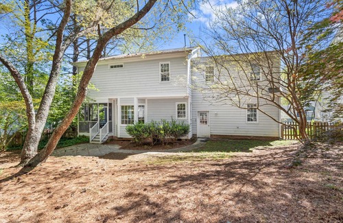 Apex Casa | Fenced In|Pets OK|By DT Apex|King Bed|EV Charger