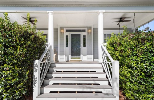 Apex Casa | Fenced In|Pets OK|By DT Apex|King Bed|EV Charger