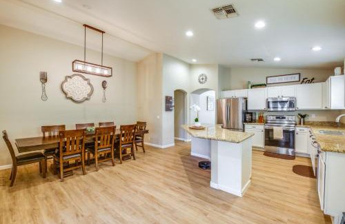 Greenfield Lakes Casa | Fenced-In Pool and Patio Gilbert Home!