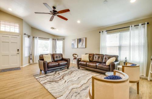 Greenfield Lakes Casa | Fenced-In Pool and Patio Gilbert Home!