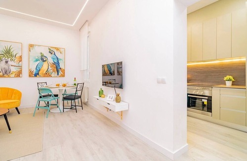 Barrio de La Latina Apartamento | Fenomenal Dúplex 3 Habitaciones Barrio La Latina