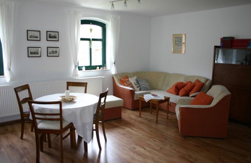 Pettstadt Apartamento | Fereinwohnungen y peregrinos en Weißenfelser distrito Pettstadt
