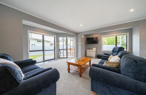 Te Anau Casa | Ferg Escape - Te Anau Holiday Home